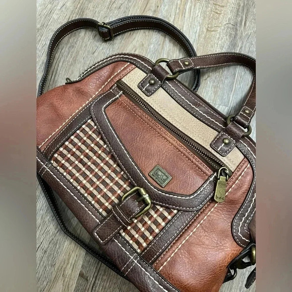 B.O.C • Born Leather Crossbody Bag - Picture 4 of 16